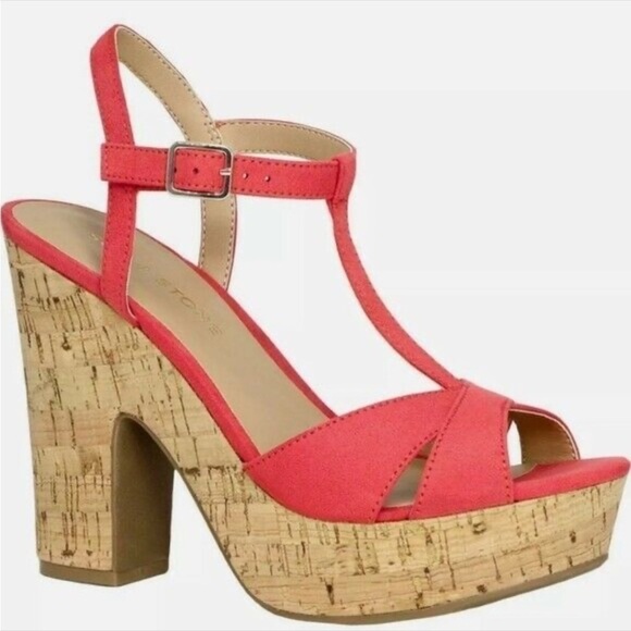 Sun + Stone T strap sandal, NWT - Picture 1 of 3